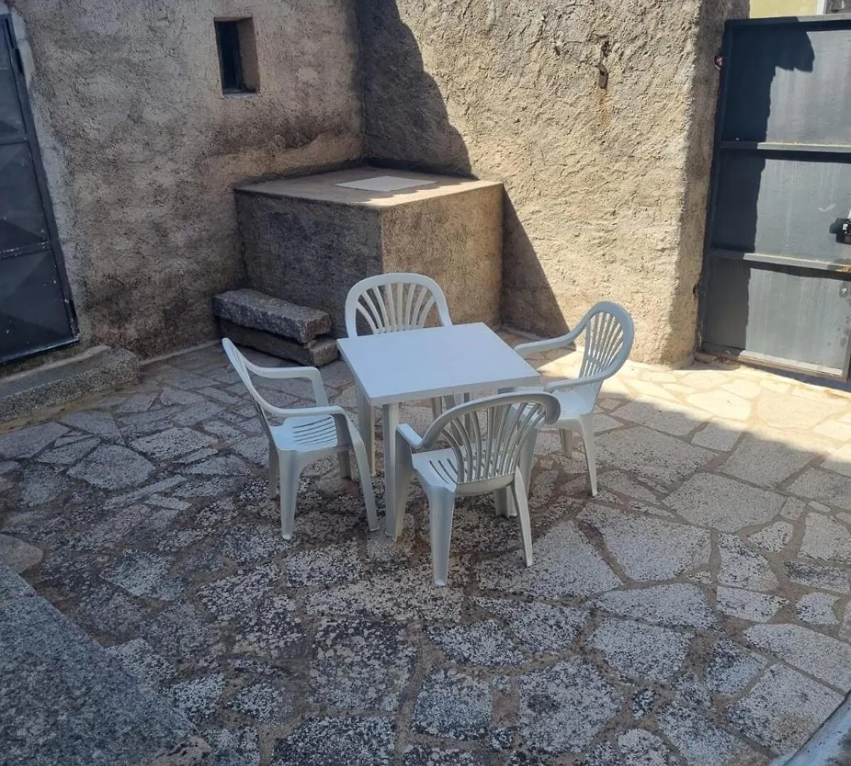 Dimora Storica Gallurese Vicino Al Lago Sant Antonio Di Gallura Olaszország